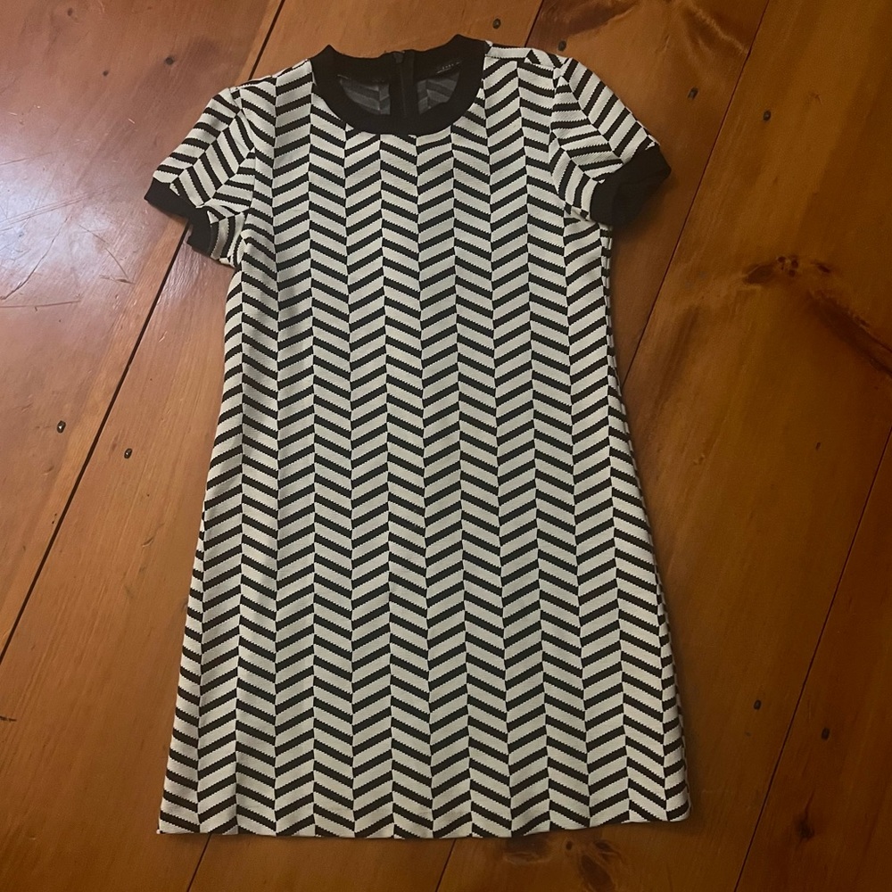 Zara mod black white shift dress size medium